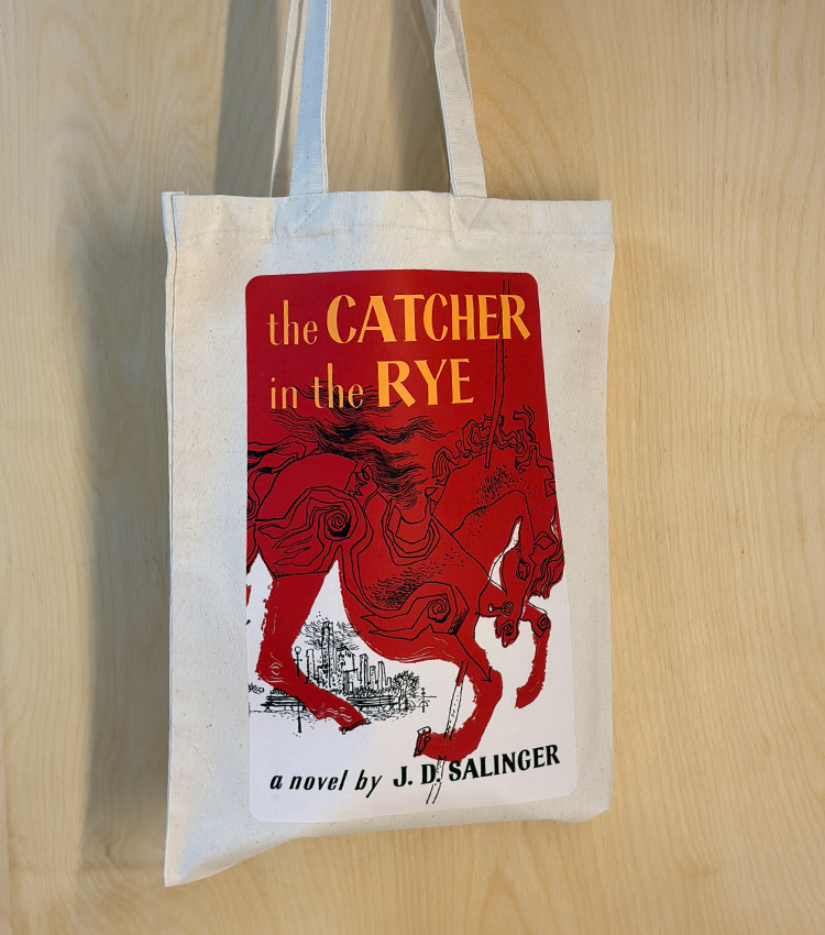 توت بگ کنواس طرح the catcher in the rye